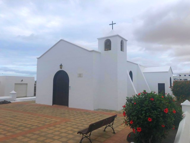 Ermita de Pilar in El Cuchillo